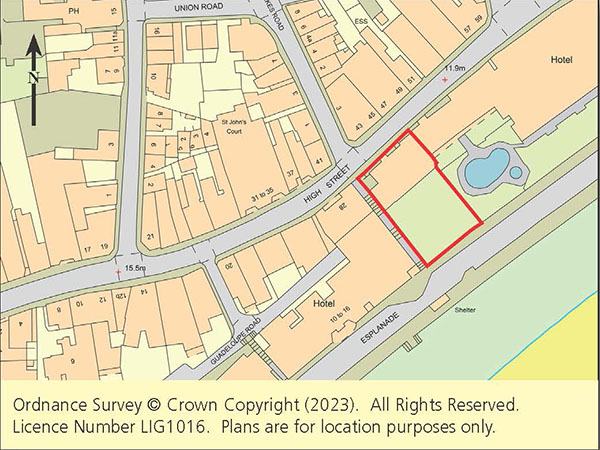Lot: 64 - PROMINENT SEAFRONT BUILDING WITH POTENTIAL -